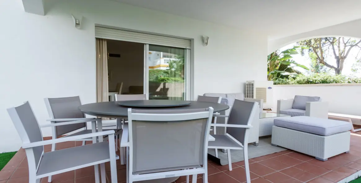 Short-term rent of ground floor apartment in Nueva Andalucía 10