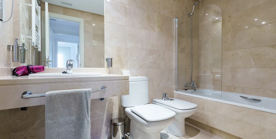 Short-term rent of ground floor apartment in Nueva Andalucía 16