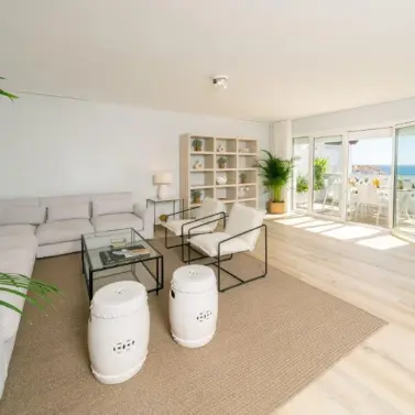 Alquiler a largo plazo de ático dúplex en Puerto Banús