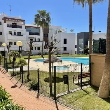 Sale of middle floor apartment in La Cala