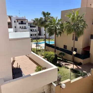 Sale of middle floor apartment in La Cala