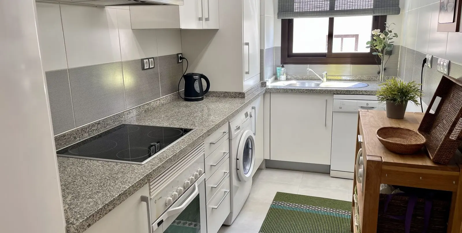 Sale of middle floor apartment in La Cala 13