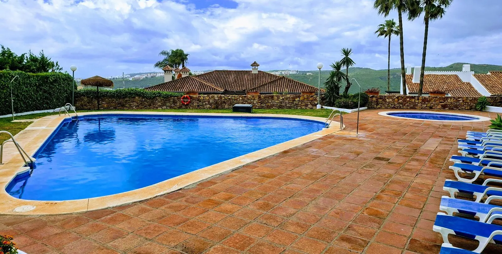 Venta de adosado en La Duquesa 5