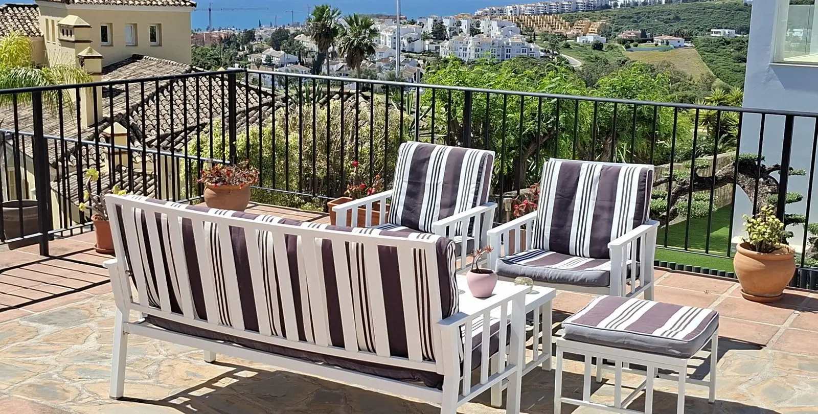 Venta de adosado en La Duquesa 6