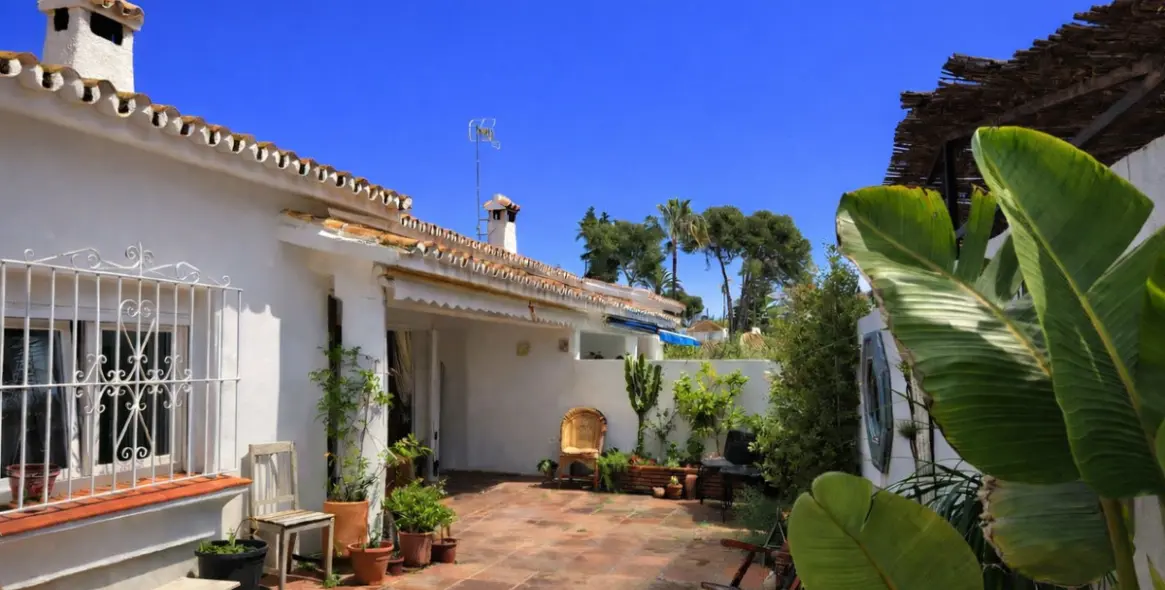 Sale of semi-detached house in Benamara 1