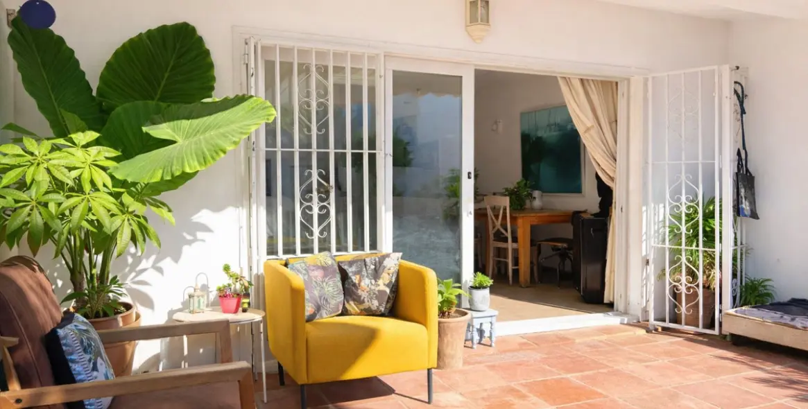 Sale of semi-detached house in Benamara 9