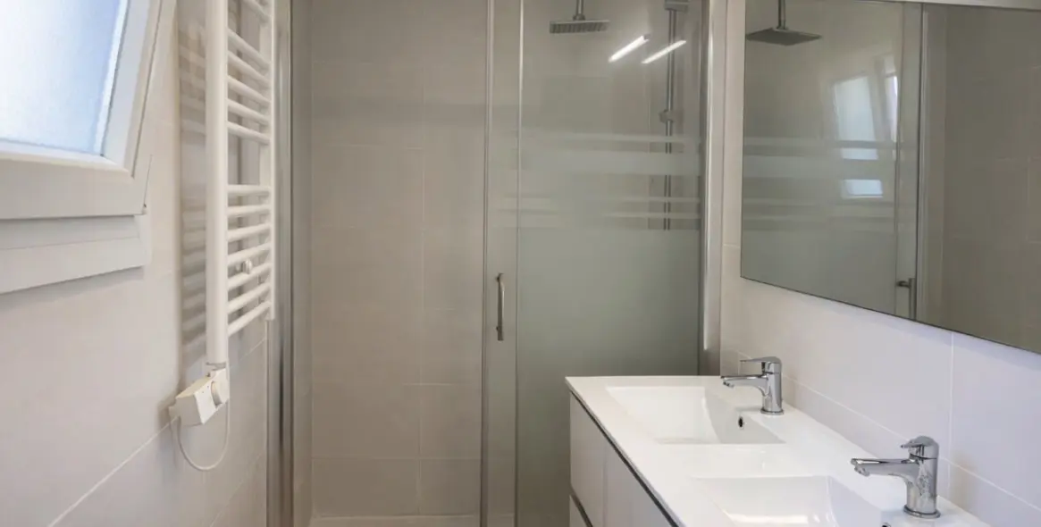 Sale of semi-detached house in Benamara 11