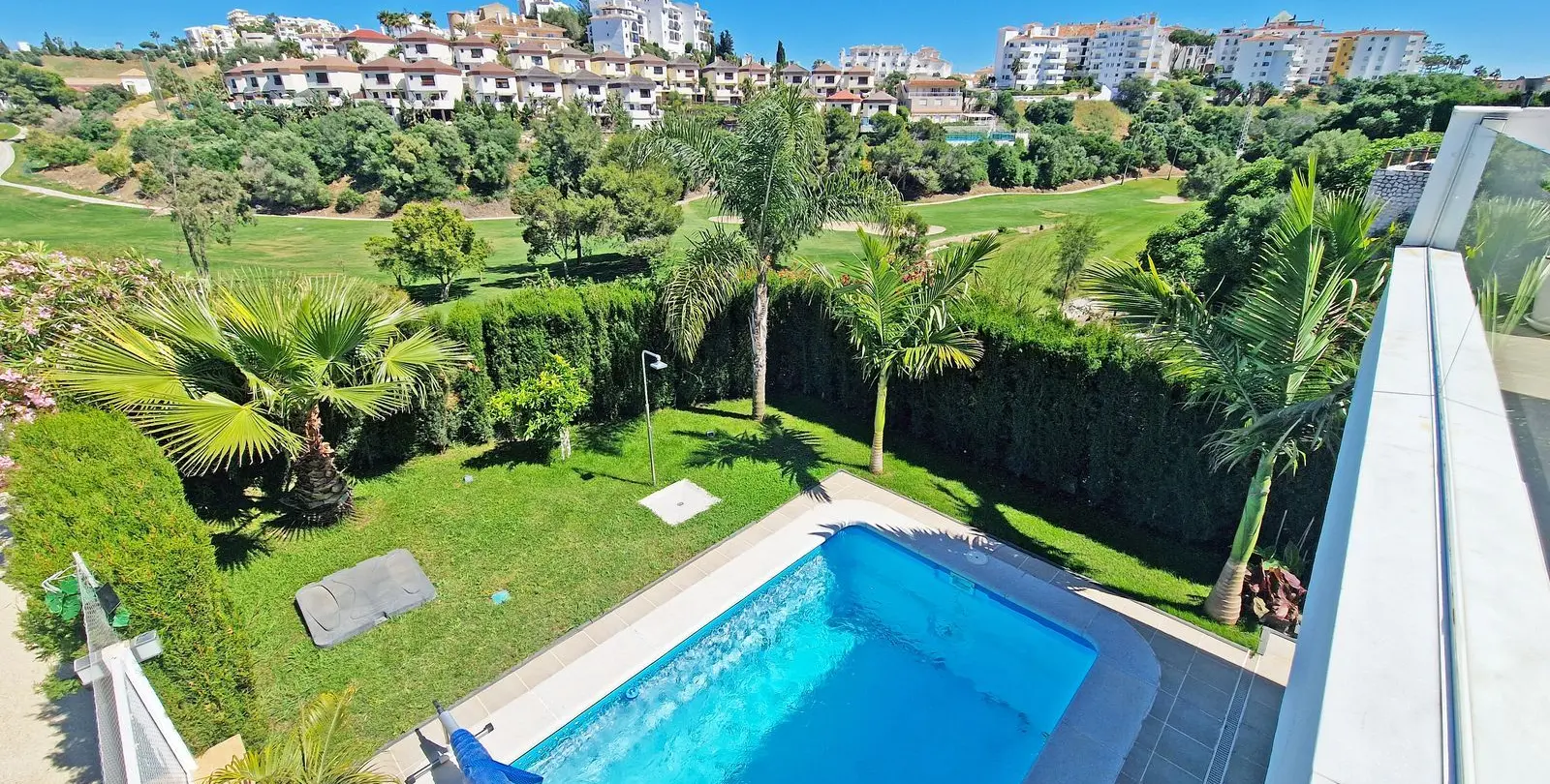 Venta de casa pareada en Riviera del Sol 2