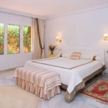 Short-term rent of detached villa in Puerto Banús