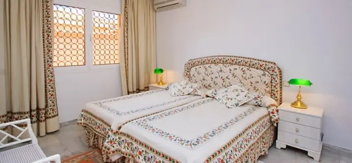 Short-term rent of detached villa in Puerto Banús 4