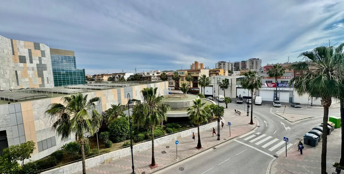 Sale of penthouse in Las Lagunas 20