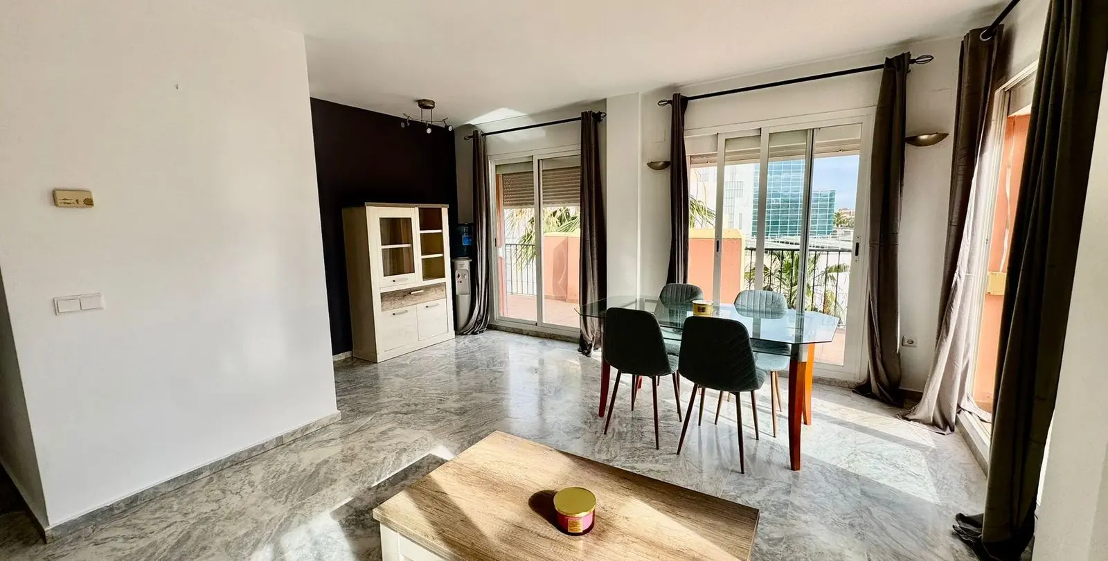 Venta de ático en Las Lagunas 3