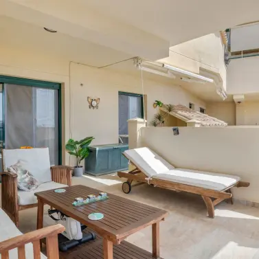 Venta de apartamento en planta media en Torrequebrada
