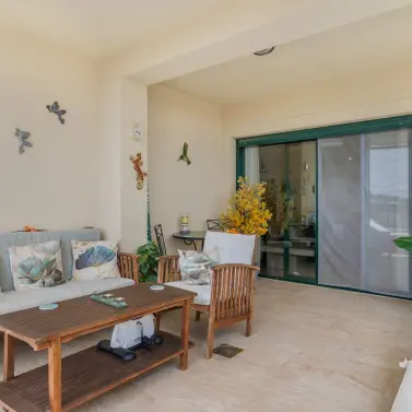 Venta de apartamento en planta media en Torrequebrada