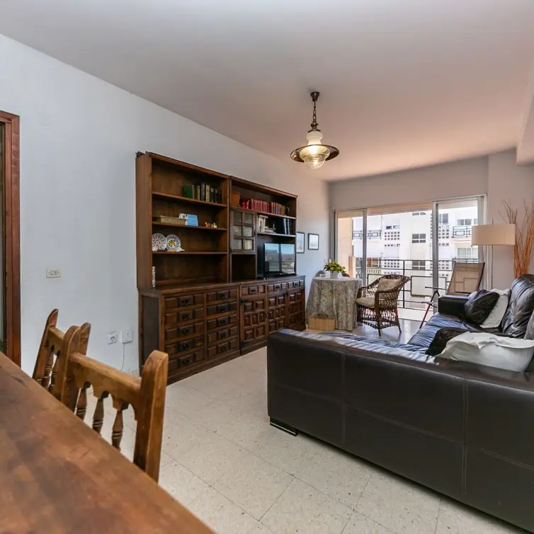 Venta de apartamento en planta media en Fuengirola
