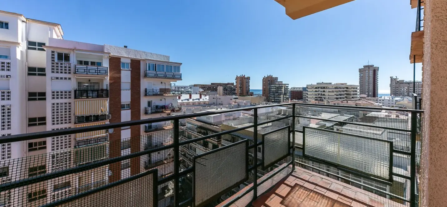 Venta de apartamento en planta media en Fuengirola 4