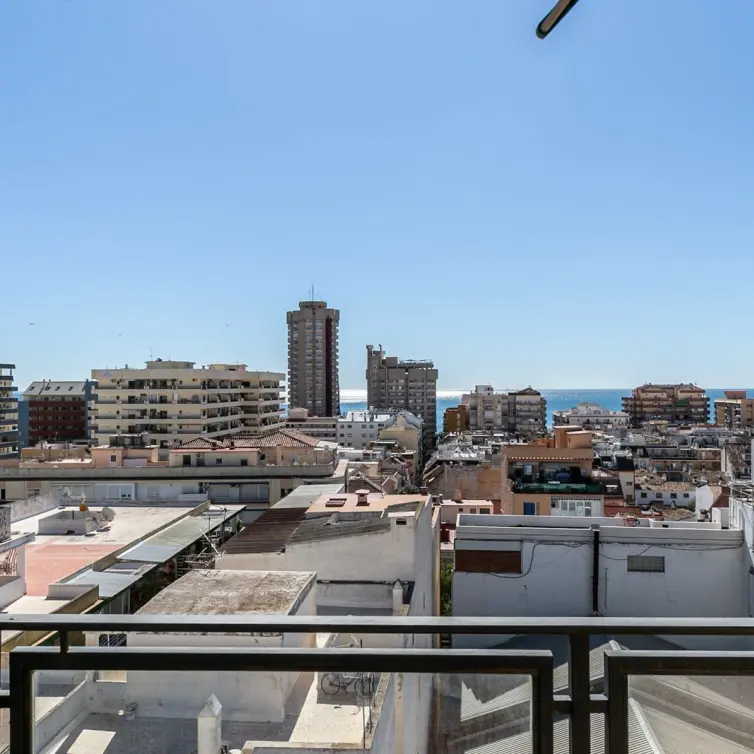 Venta de apartamento en planta media en Fuengirola