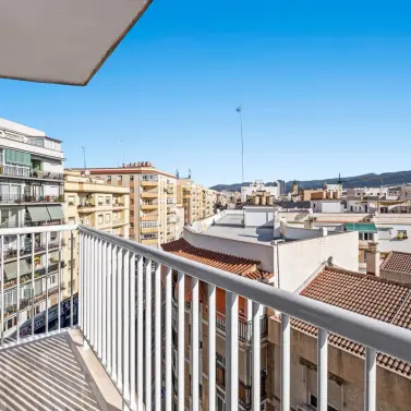 Продажа апартаментов на среднем этаже в Málaga Centro