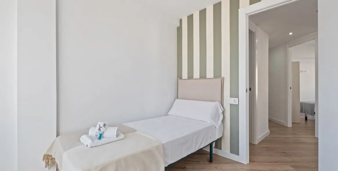 Продажа апартаментов на среднем этаже в Málaga Centro 13