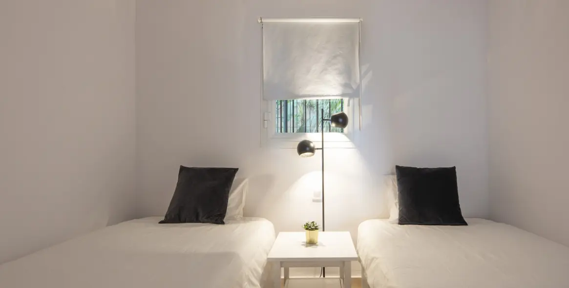 Venta de apartamento en planta media en Benahavís 7