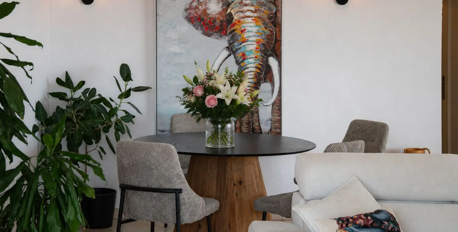 Sale of middle floor apartment in Calahonda 9