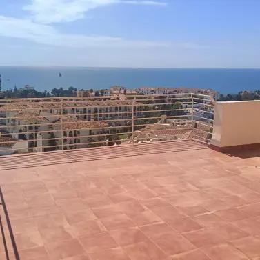 Sale of penthouse in Riviera del Sol