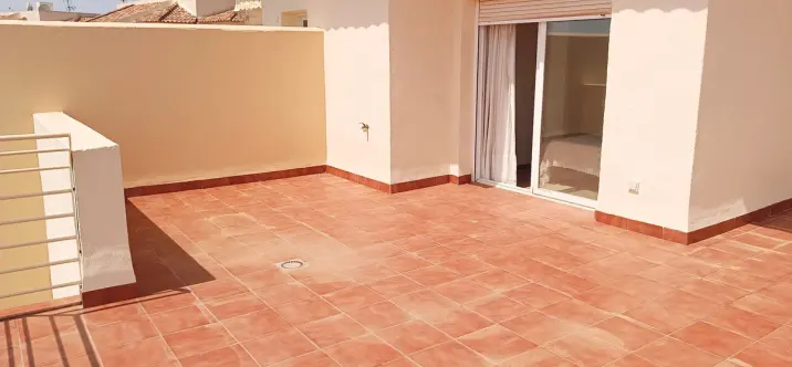 Sale of penthouse in Riviera del Sol 1