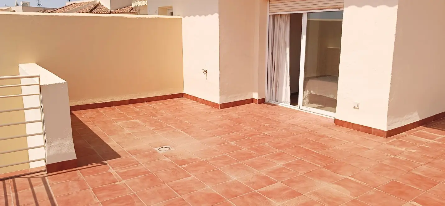Sale of penthouse in Riviera del Sol 1
