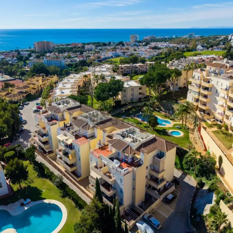 Sale of penthouse in Riviera del Sol