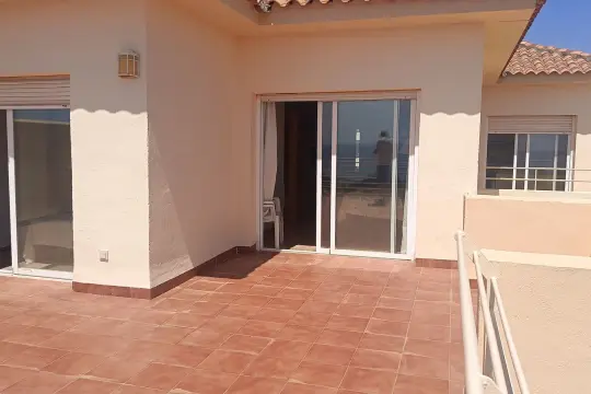 Image 4 thumb