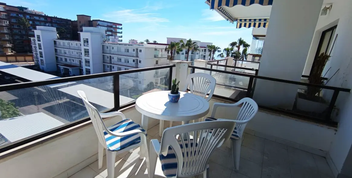 Venta de apartamento en planta media en Fuengirola 7