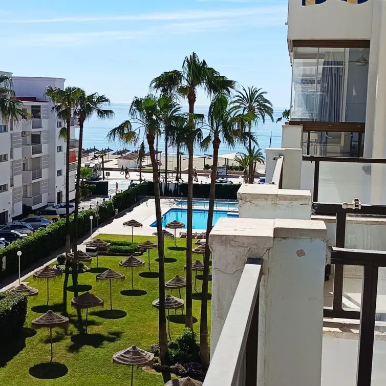 Venta de apartamento en planta media en Fuengirola