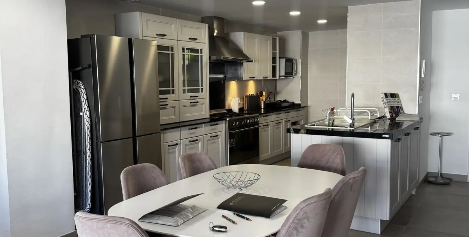 Продажа апартаментов на среднем этаже в Guadalmina Alta 16