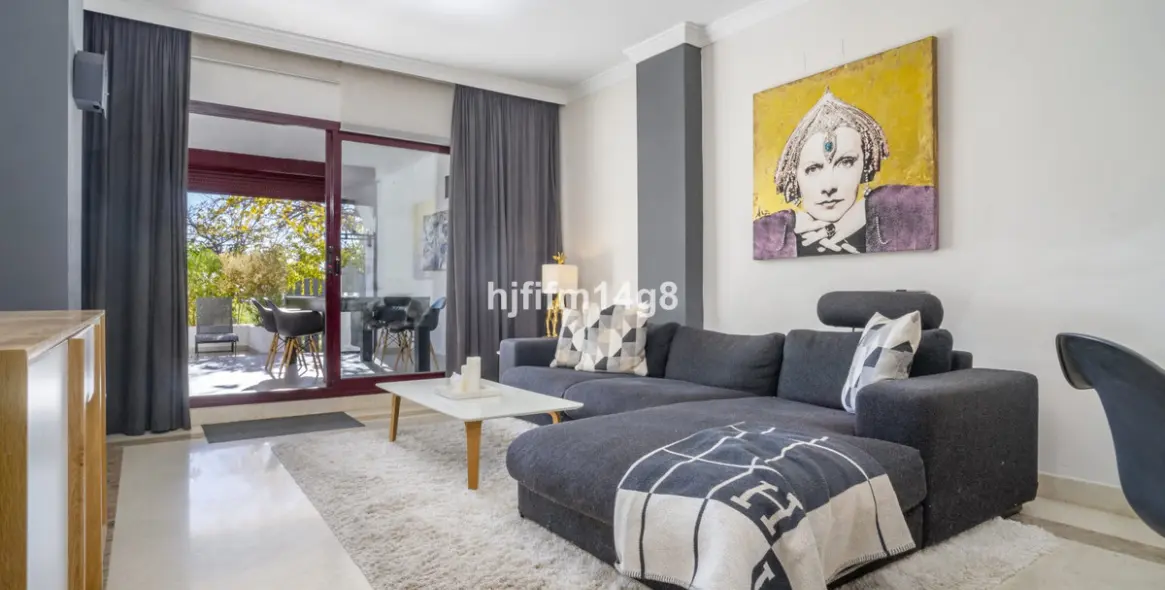 Sale of ground floor apartment in San Pedro de Alcántara 5
