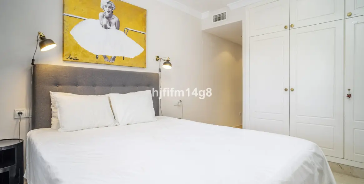 Sale of ground floor apartment in San Pedro de Alcántara 14