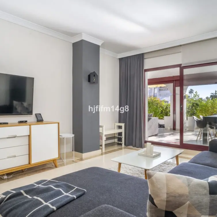 Sale of ground floor apartment in San Pedro de Alcántara