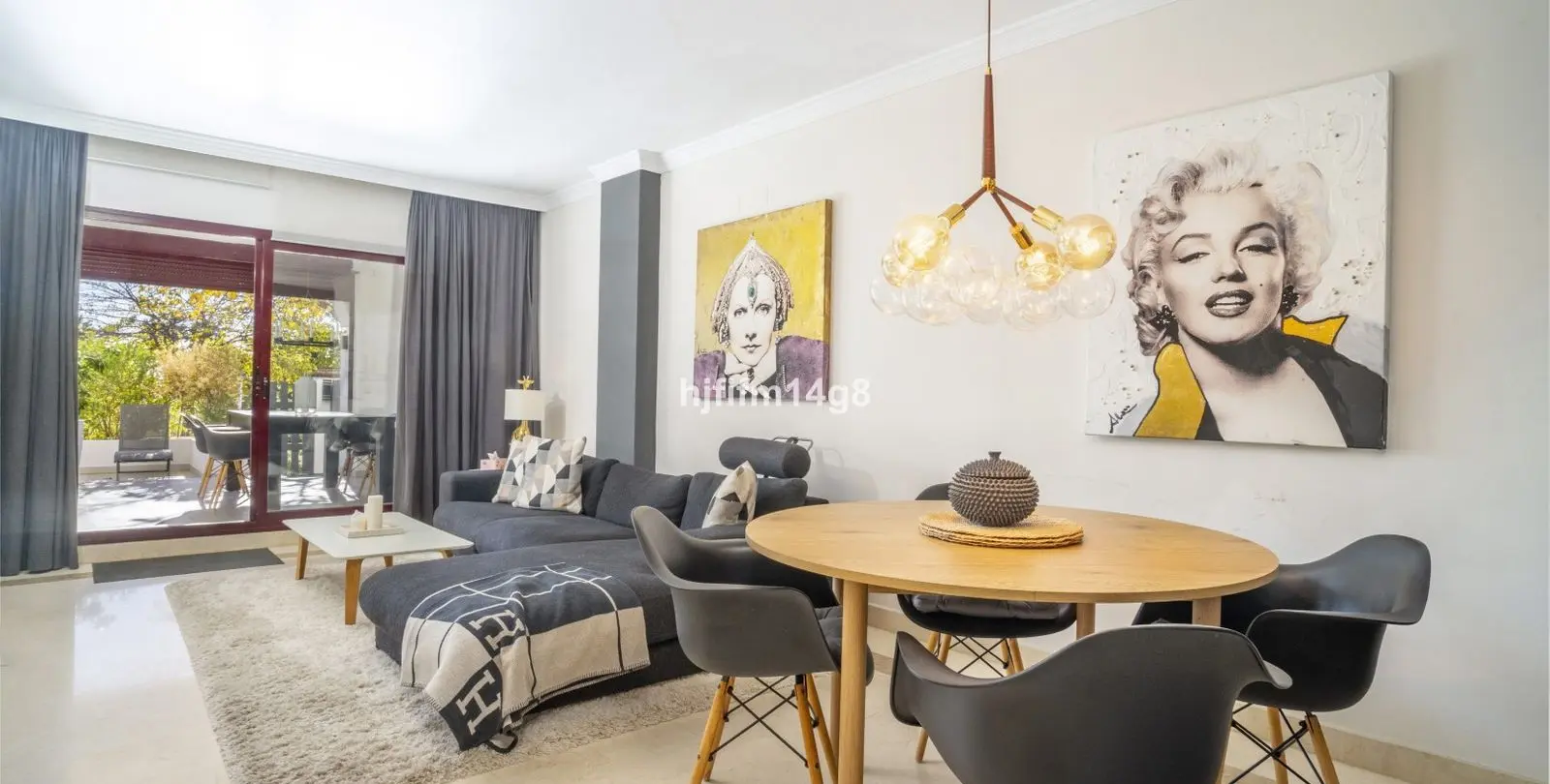 Venta de apartamento en planta baja en San Pedro de Alcántara 1