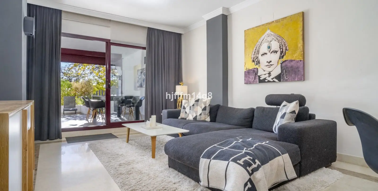 Venta de apartamento en planta baja en San Pedro de Alcántara 5