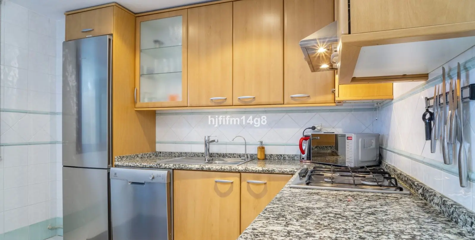 Venta de apartamento en planta baja en San Pedro de Alcántara 10
