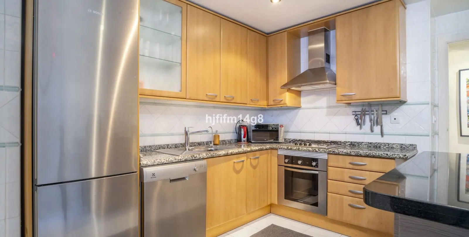 Venta de apartamento en planta baja en San Pedro de Alcántara 12