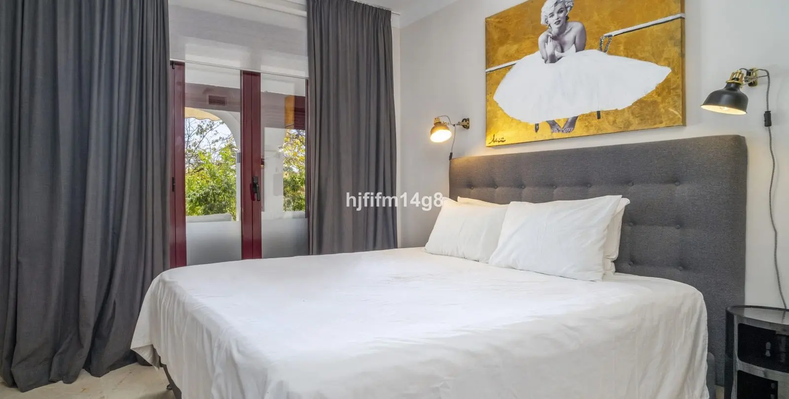 Venta de apartamento en planta baja en San Pedro de Alcántara 13