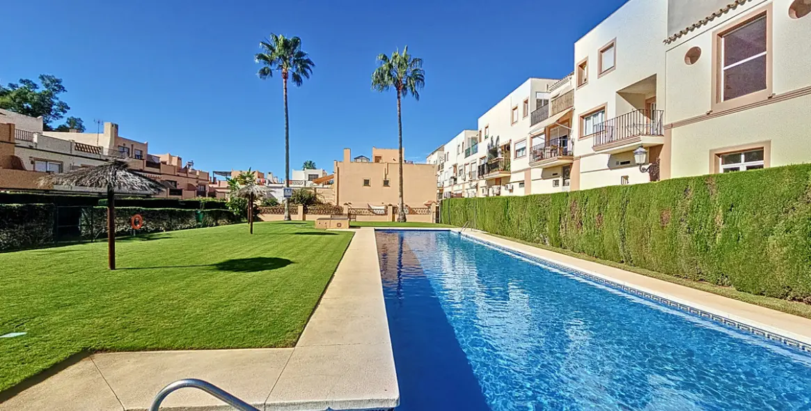 Продажа таунхауса в Estepona 1