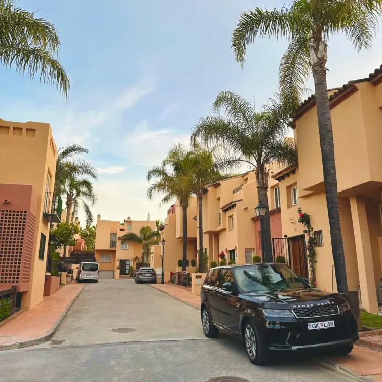Sale of townhouse in Nueva Andalucía