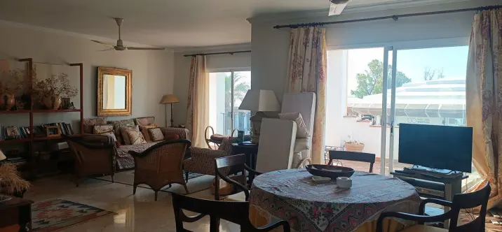 Продажа двухуровневого пентхауса в Guadalmina Alta 4