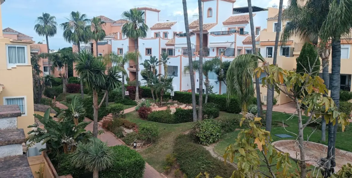 Продажа двухуровневого пентхауса в Guadalmina Alta 29