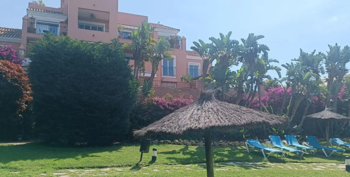 Продажа двухуровневого пентхауса в Guadalmina Alta 31