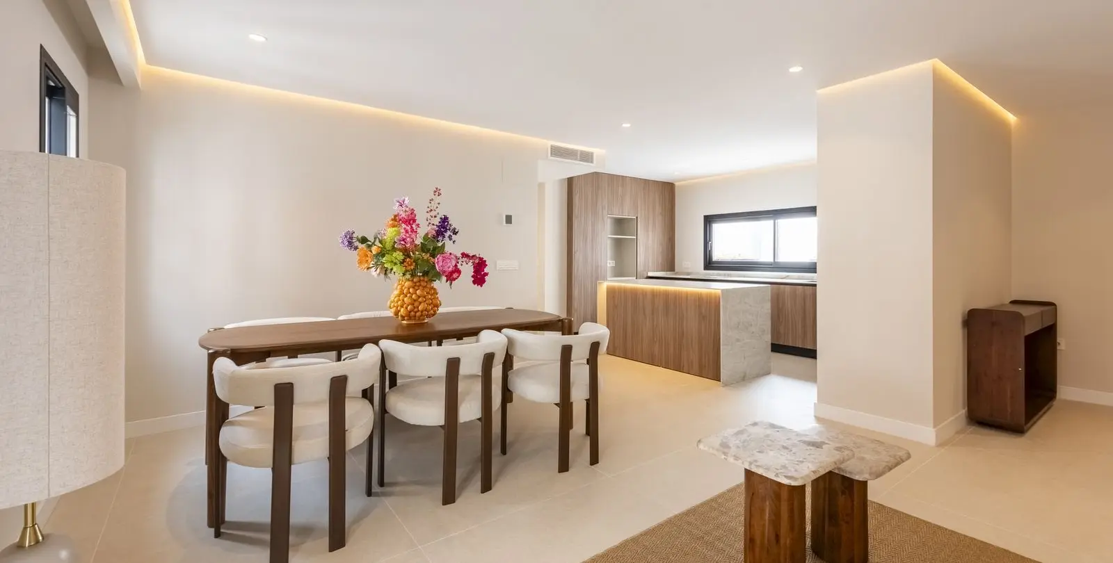 Sale of penthouse in Estepona 1