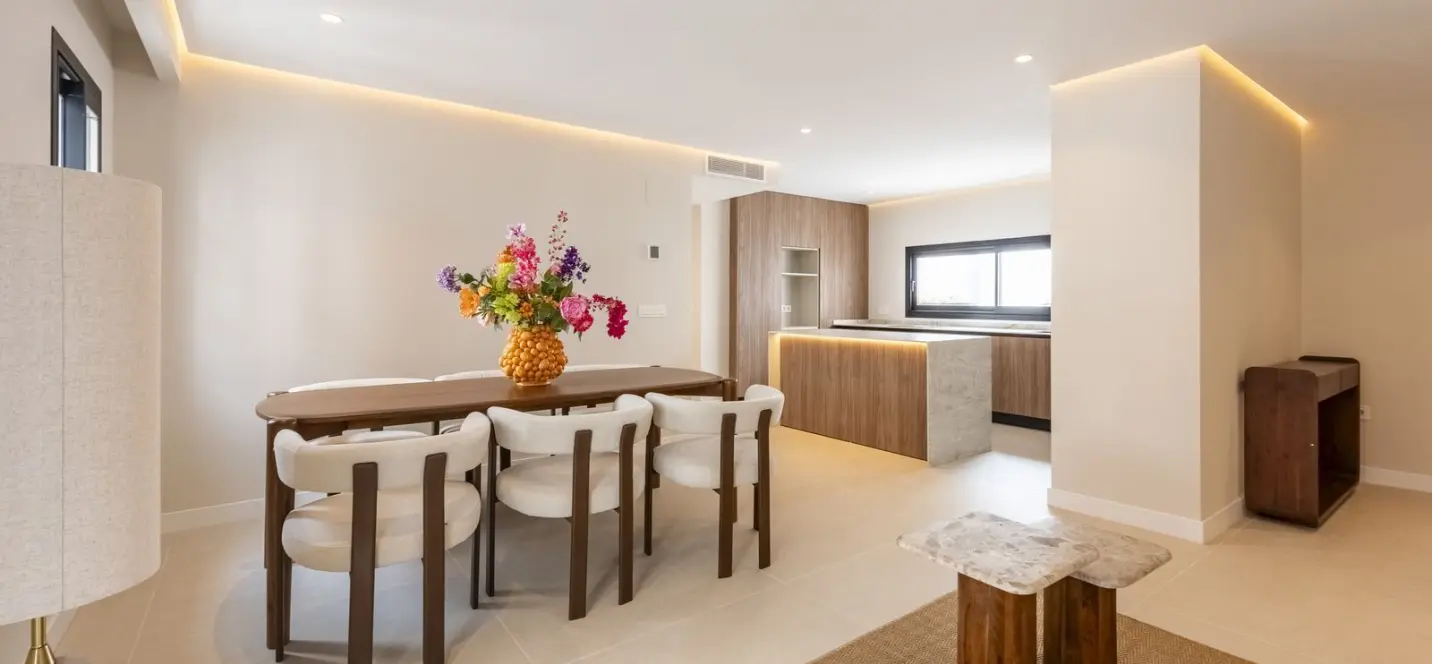 Sale of penthouse in Estepona 0