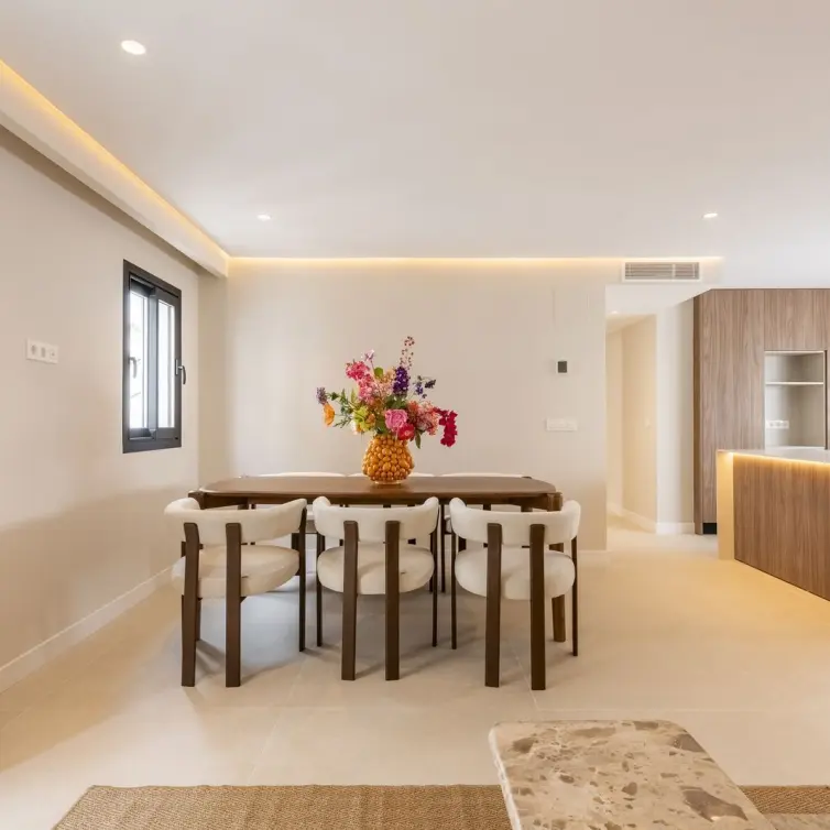 Sale of penthouse in Estepona
