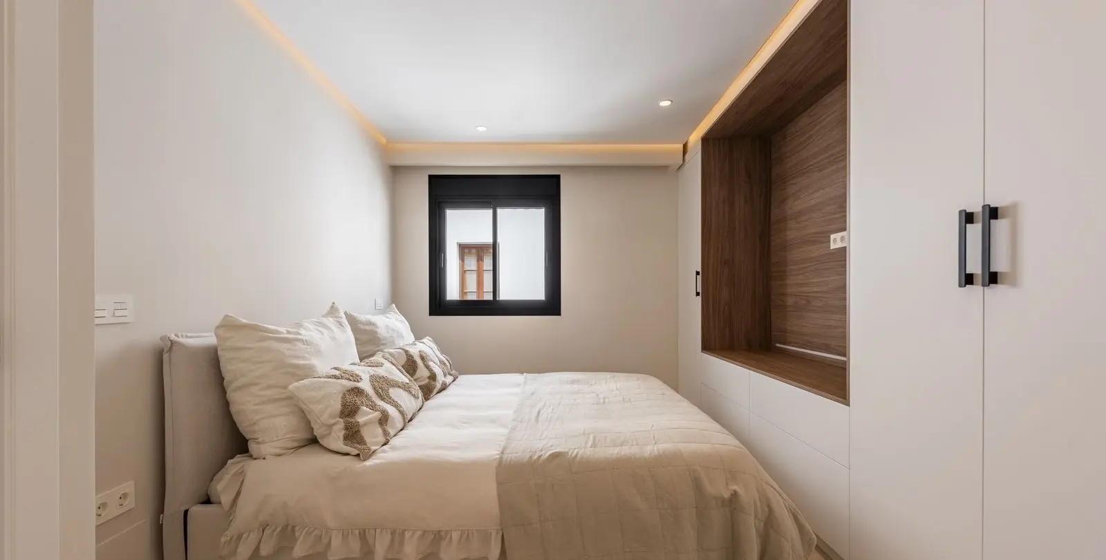 Sale of penthouse in Estepona 9